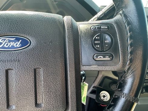 Used 2014 Ford F250 XLT w/ XLT Premium Package AWD/4WD image 26
