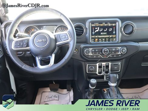 Used 2023 Jeep Wrangler Altitude image 18