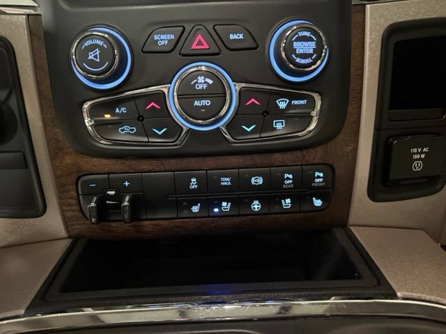 Used 2018 RAM 2500 Longhorn w/ Longhorn Southfork Package AWD/4WD image 38
