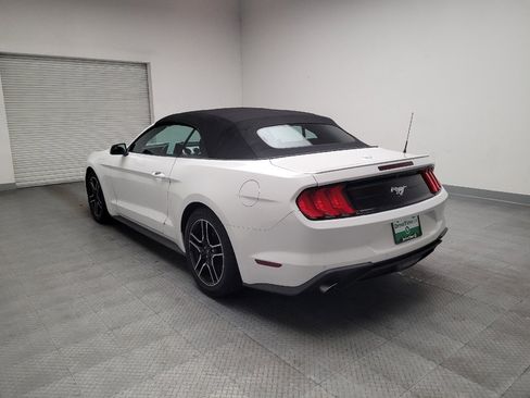 Used 2020 Ford Mustang Premium image 5