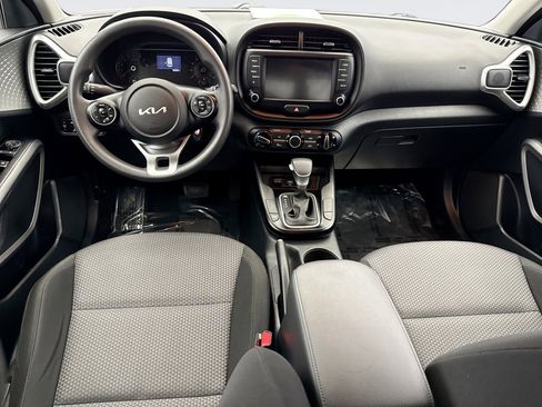 Used 2022 Kia Soul LX w/ Technology Package image 14
