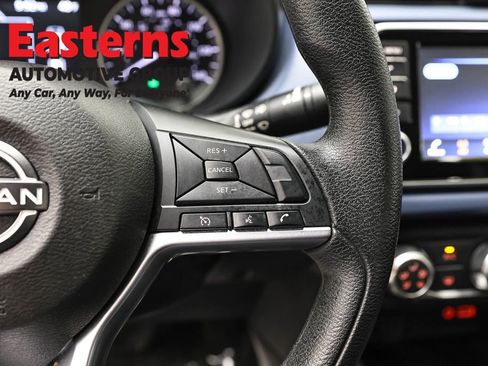 Used 2023 Nissan Versa SV image 16