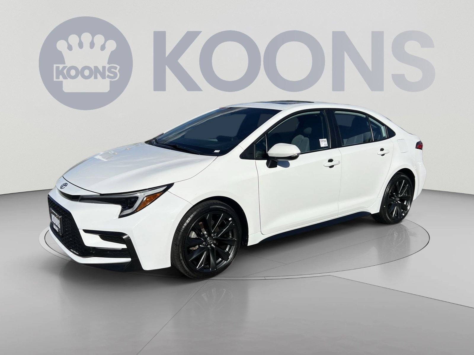 Used 2024 Toyota Corolla SE w/ SE Premium Package FWD image 1