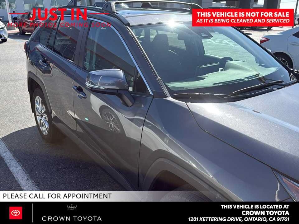 Used 2023 Toyota RAV4 XLE Premium FWD image 3