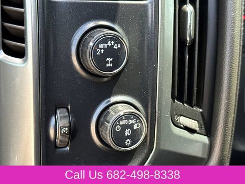 Used 2022 Chevrolet Colorado Z71 AWD/4WD image 23