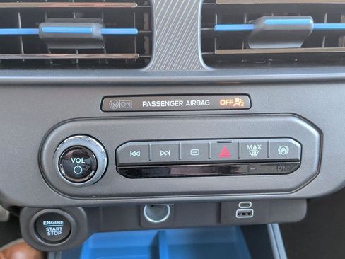 New 2026 Ford Maverick XLT image 15