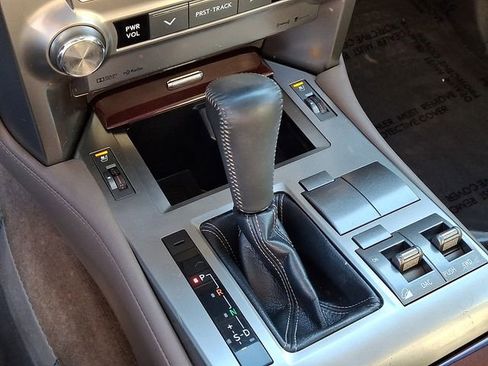 Used 2015 Lexus GX 460 image 20