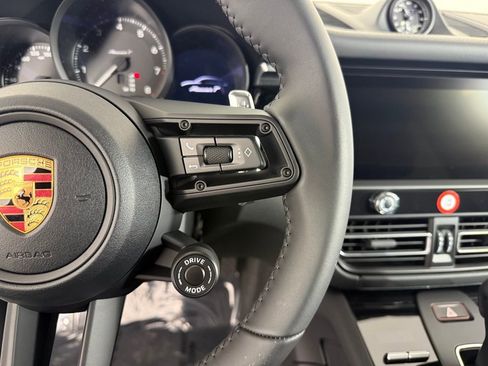 Certified 2026 Porsche Macan Turbo AWD/4WD image 27