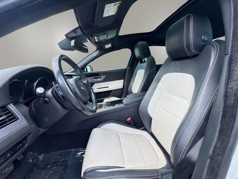 Used 2016 Jaguar XF R-Sport RWD image 11