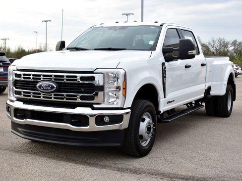 Used 2025 Ford F350 XL AWD/4WD image 1
