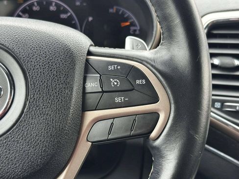 Used 2016 Jeep Grand Cherokee Limited AWD/4WD image 35