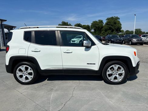 Used 2016 Jeep Renegade Limited FWD image 3