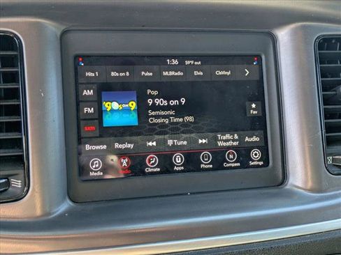 Used 2022 Dodge Charger SXT w/ Blacktop Package image 10