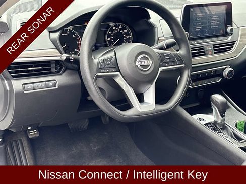 Used 2025 Nissan Altima 2.5 SV FWD image 8