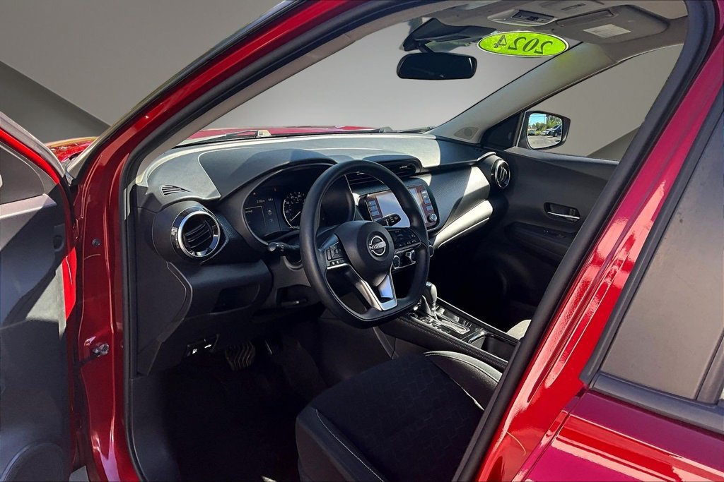 Certified 2024 Nissan Kicks SV FWD image 17