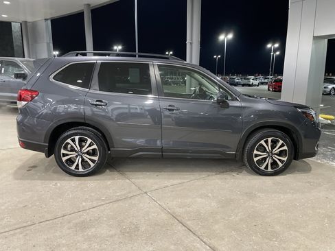 Used 2021 Subaru Forester Limited w/ Popular Package #3 image 7