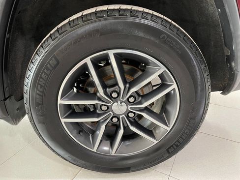 Used 2018 Jeep Grand Cherokee Limited w/ Trailer Tow Group IV image 13