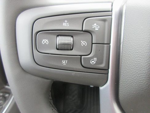 New 2026 GMC Sierra 1500 Elevation image 17