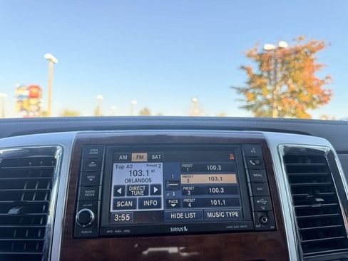 Used 2011 RAM 1500 Laramie image 21