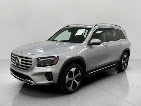 Certified 2026 Mercedes-Benz GLB 250 4MATIC image 9