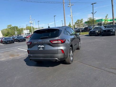 Used 2025 Ford Escape ST-Line FWD image 10