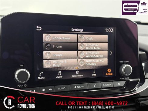 Used 2025 Nissan Pathfinder SV AWD/4WD image 36