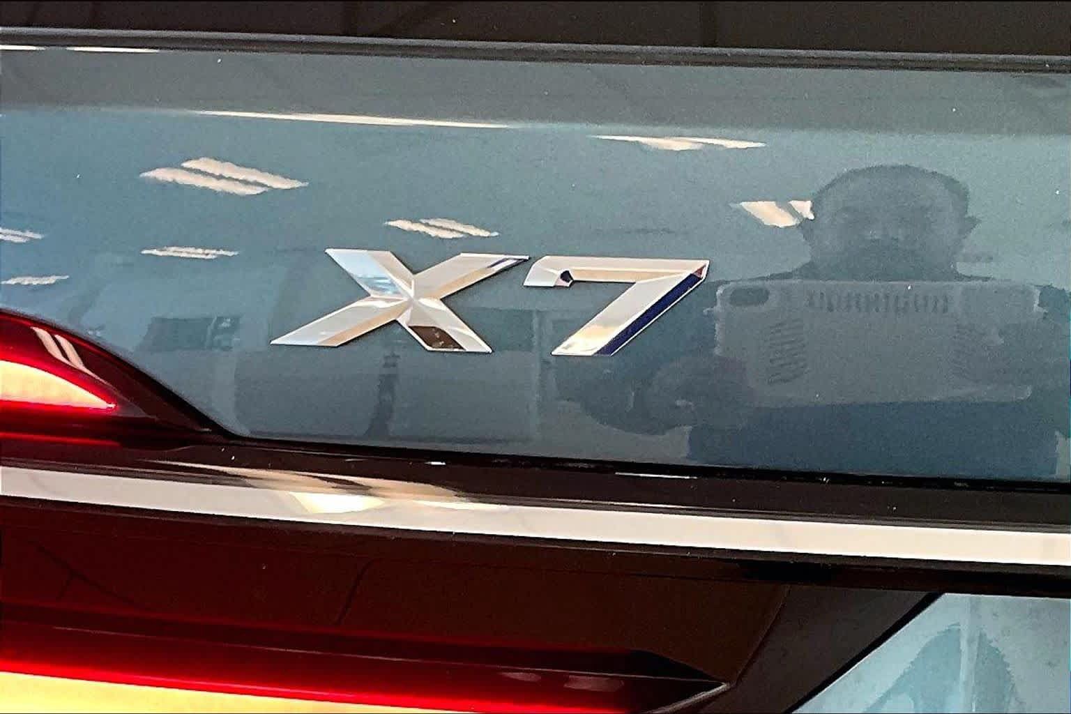 Used 2025 BMW X7 xDrive40i AWD/4WD image 29