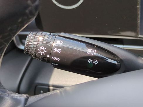 Used 2024 Hyundai Elantra Limited FWD image 27