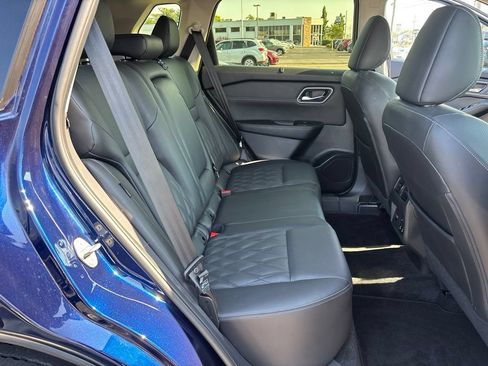Used 2024 Nissan Rogue Platinum w/ Platinum Premium Package AWD/4WD image 35