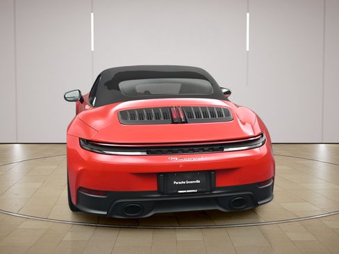 Certified 2026 Porsche 911 Carrera T RWD image 25