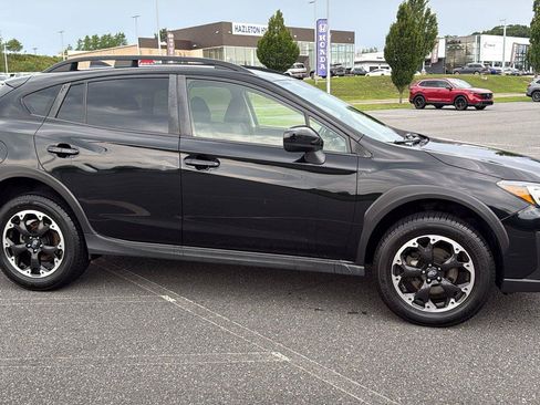 Used 2023 Subaru Crosstrek 2.0i Premium AWD/4WD image 3