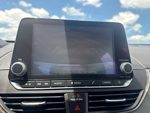 Certified 2025 Nissan Altima 2.5 SV FWD image 40