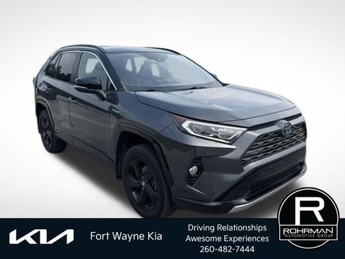 Used 2021 Toyota RAV4 XSE AWD/4WD image 9