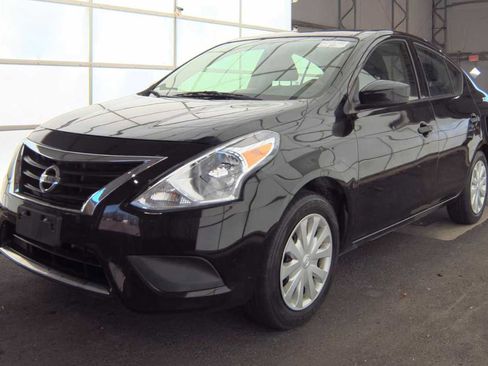 Used 2019 Nissan Versa S image 28