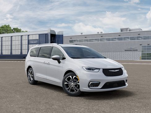 New 2026 Chrysler Pacifica Pinnacle FWD image 25