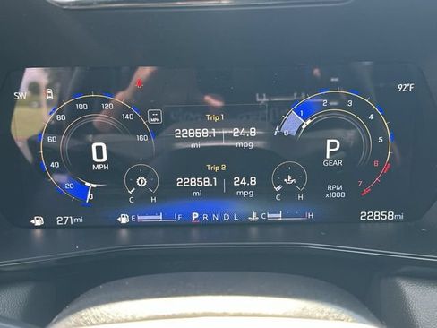 Used 2024 Chevrolet Colorado LT RWD image 11