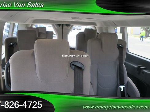 Used 2023 Ford Transit 350 XLT RWD image 14