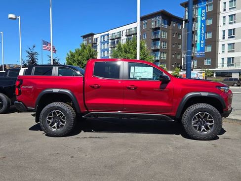 New 2025 Chevrolet Colorado ZR2 w/ Technology Package image 2
