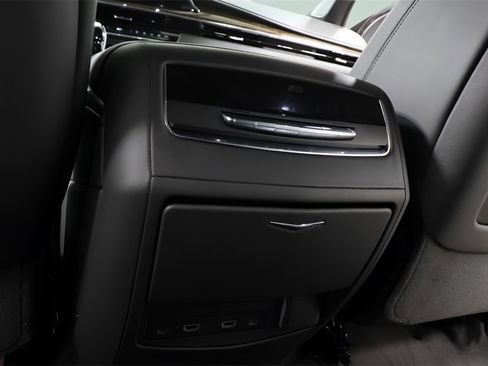 Used 2024 Cadillac Escalade ESV Sport Platinum w/ LPO, ONYX Package image 27