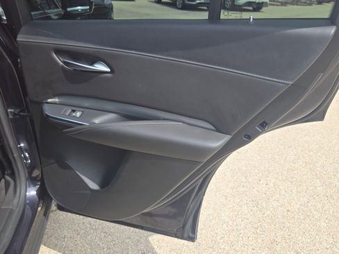 Used 2023 Cadillac XT4 Premium Luxury image 11