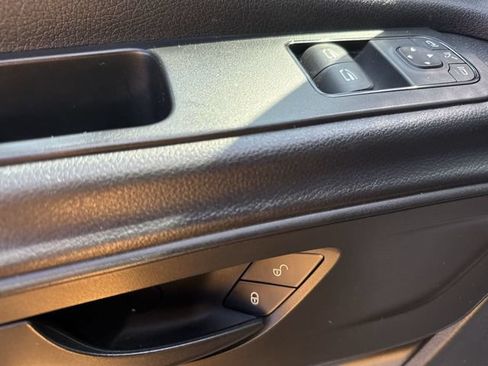 Used 2022 Mercedes-Benz Sprinter 2500 image 21