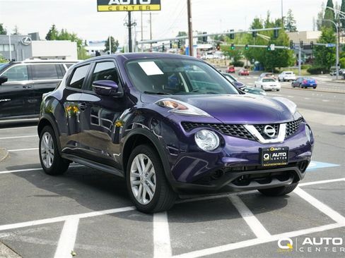 Used 2016 Nissan Juke SV AWD/4WD image 3