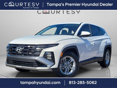 Certified 2026 Hyundai Tucson SE image 1