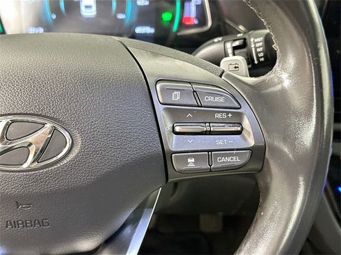 Used 2020 Hyundai Ioniq Limited image 21
