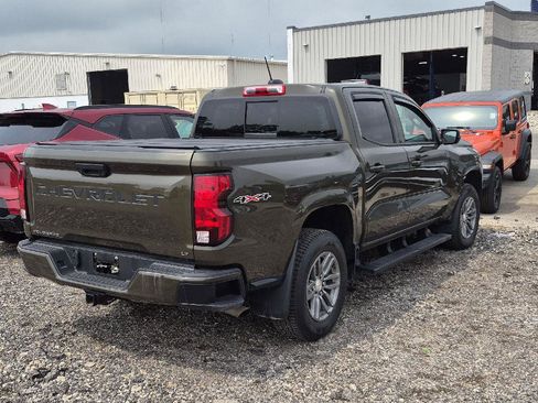 Used 2024 Chevrolet Colorado LT w/ LT Convenience Package II AWD/4WD image 3