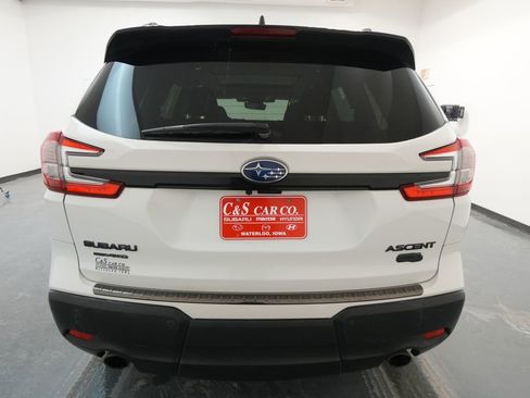 Used 2024 Subaru Ascent Onyx Edition image 7