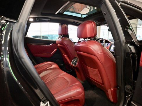 Used 2022 Maserati Levante Modena image 25