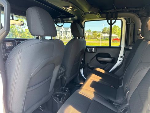 Used 2020 Jeep Gladiator Sport w/ Quick Order Package 24S image 49