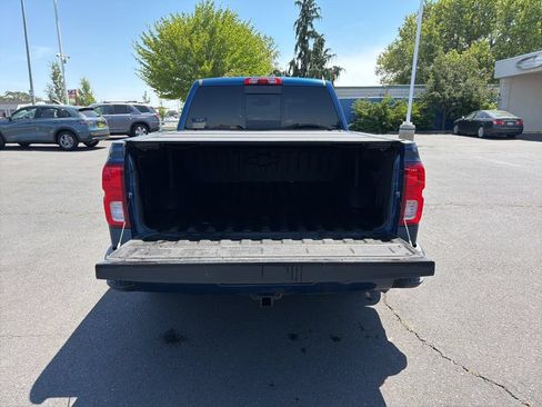 Used 2016 Chevrolet Silverado 1500 High Country w/ High Country Premium Package AWD/4WD image 16