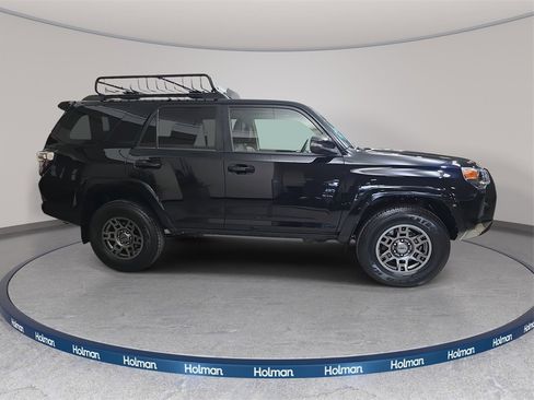 Used 2020 Toyota 4Runner Venture w/ Moonroof Package image 5